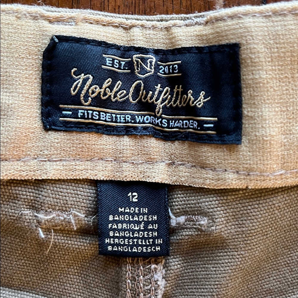 Noble Outfitters Women's Shorts in Coyote Size 12 - Picture 7 of 15